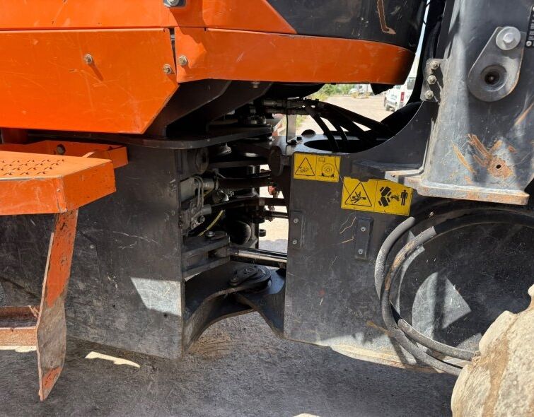 DOOSAN  DL200-5 **WHEEL LOADER**